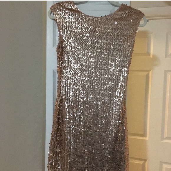 Forever 21 Dresses & Skirts - NWT Forever 21 Gold Sequin Short Dress